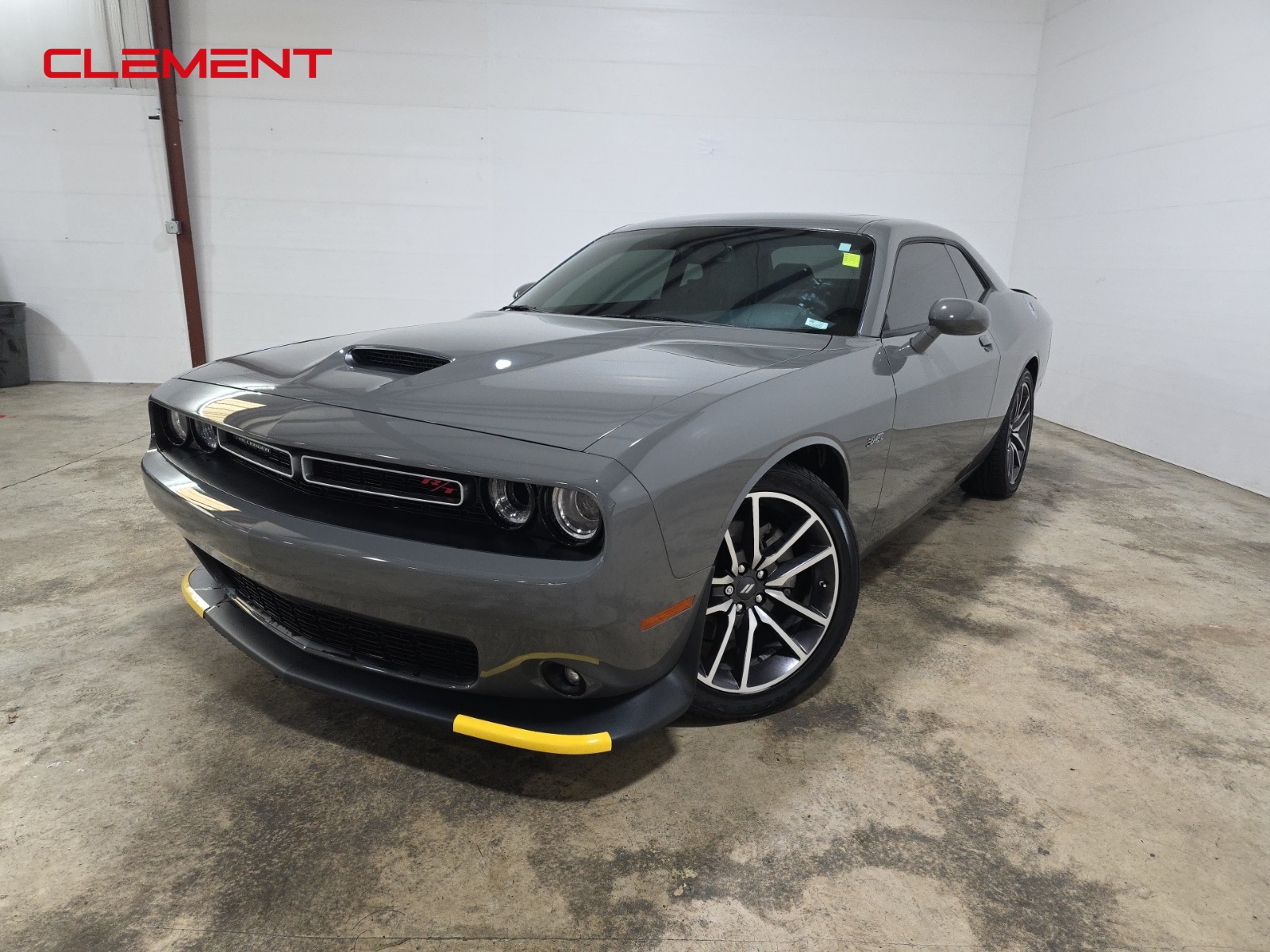 2023 Dodge Challenger R/T's photo