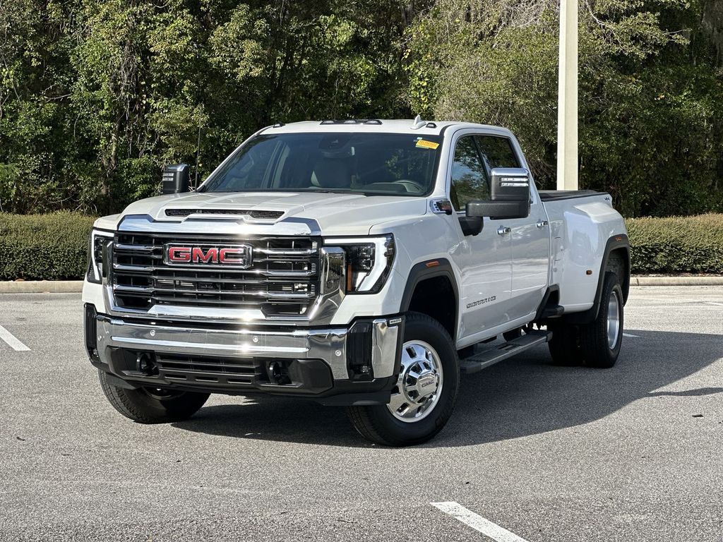 2024 GMC Sierra 3500HD SLT's photo