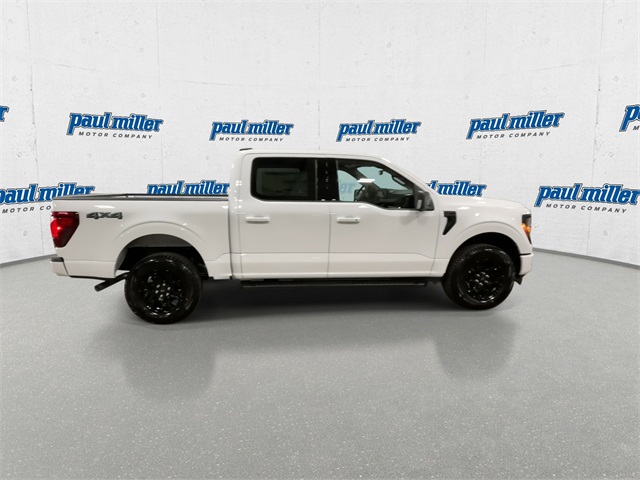 2025 Ford F-150 XLT photo 13