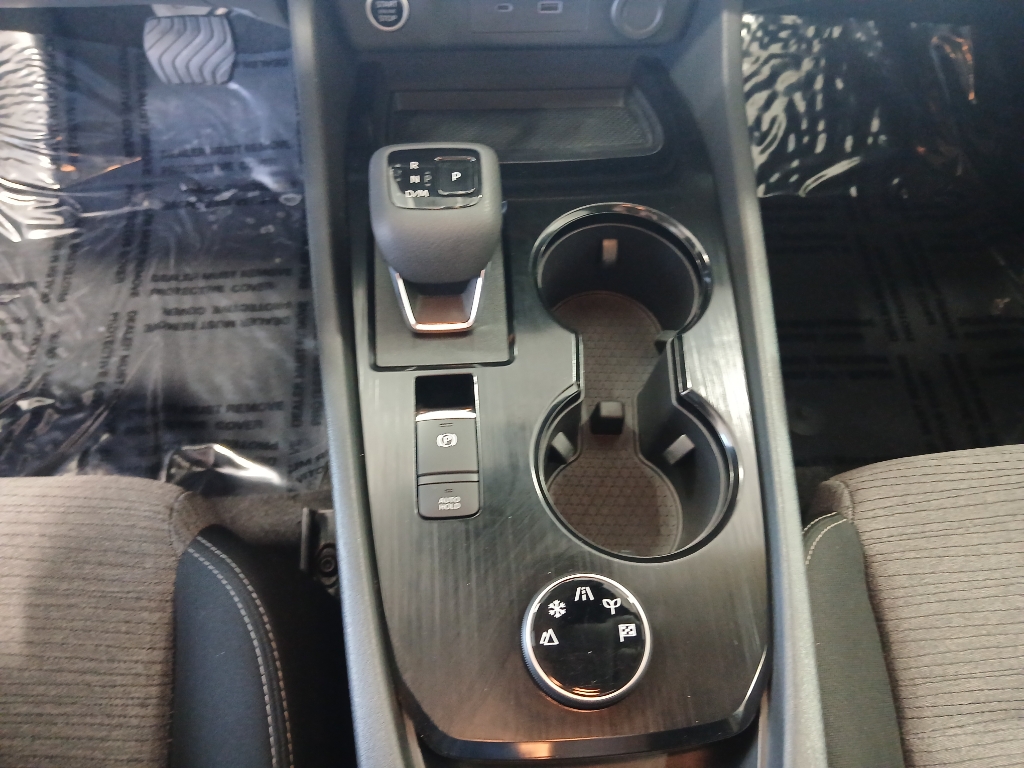 2023 Nissan Rogue SV photo 15