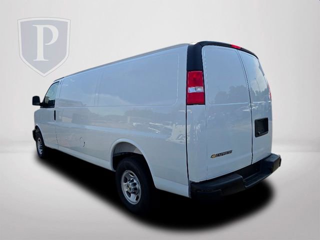 2025 Chevrolet Express Cargo 2500 photo 7