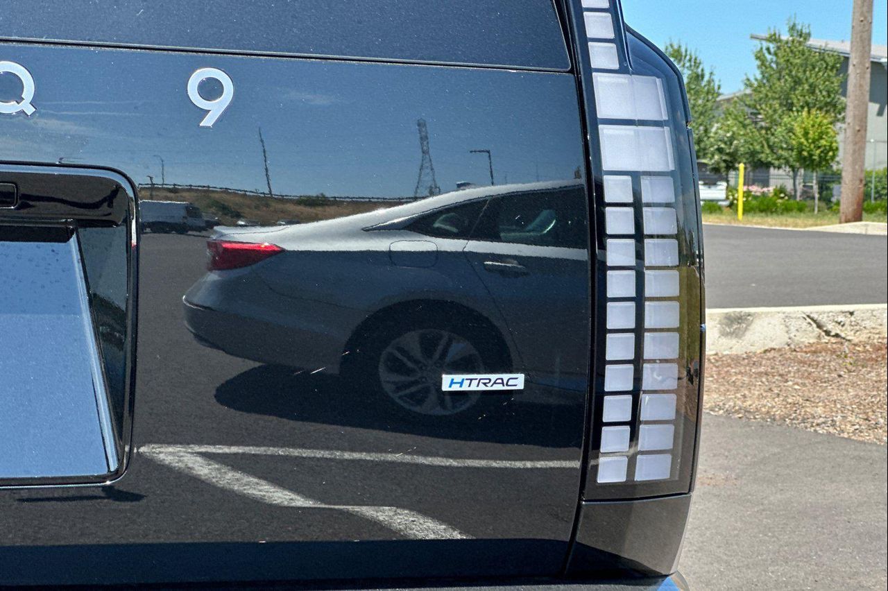 2026 Hyundai Ioniq SEL photo 24