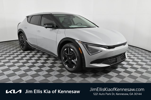 2025 Kia EV6 Wind's photo