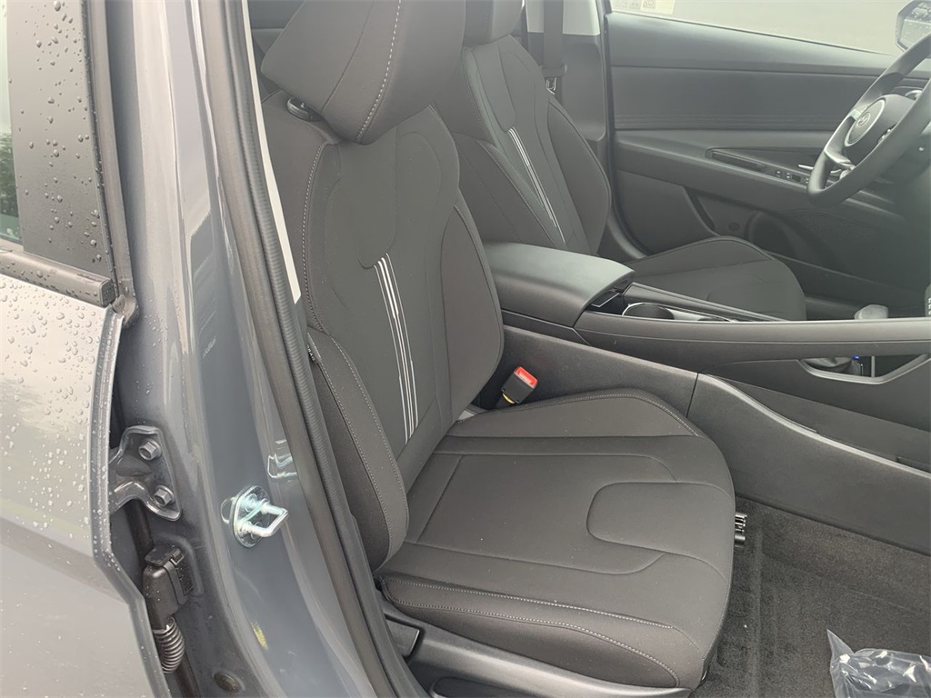2025 Hyundai Elantra Hybrid Blue photo 15