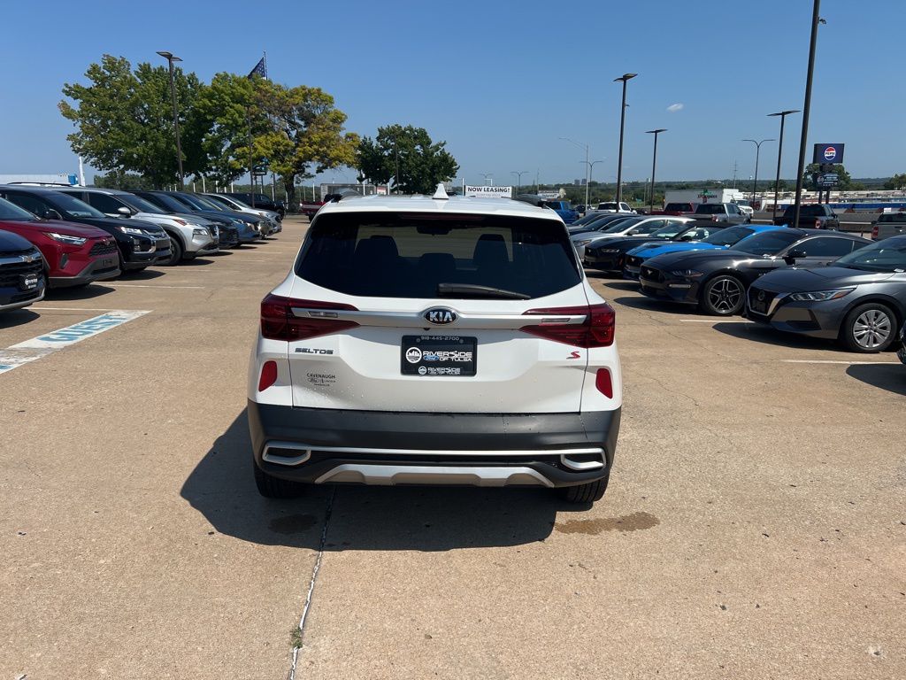 2021 Kia Seltos S photo 5