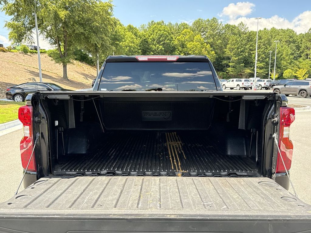 2019 Chevrolet Silverado 1500 LT photo 24