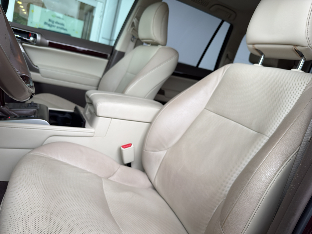 2019 Lexus GX 460 Premium photo 13