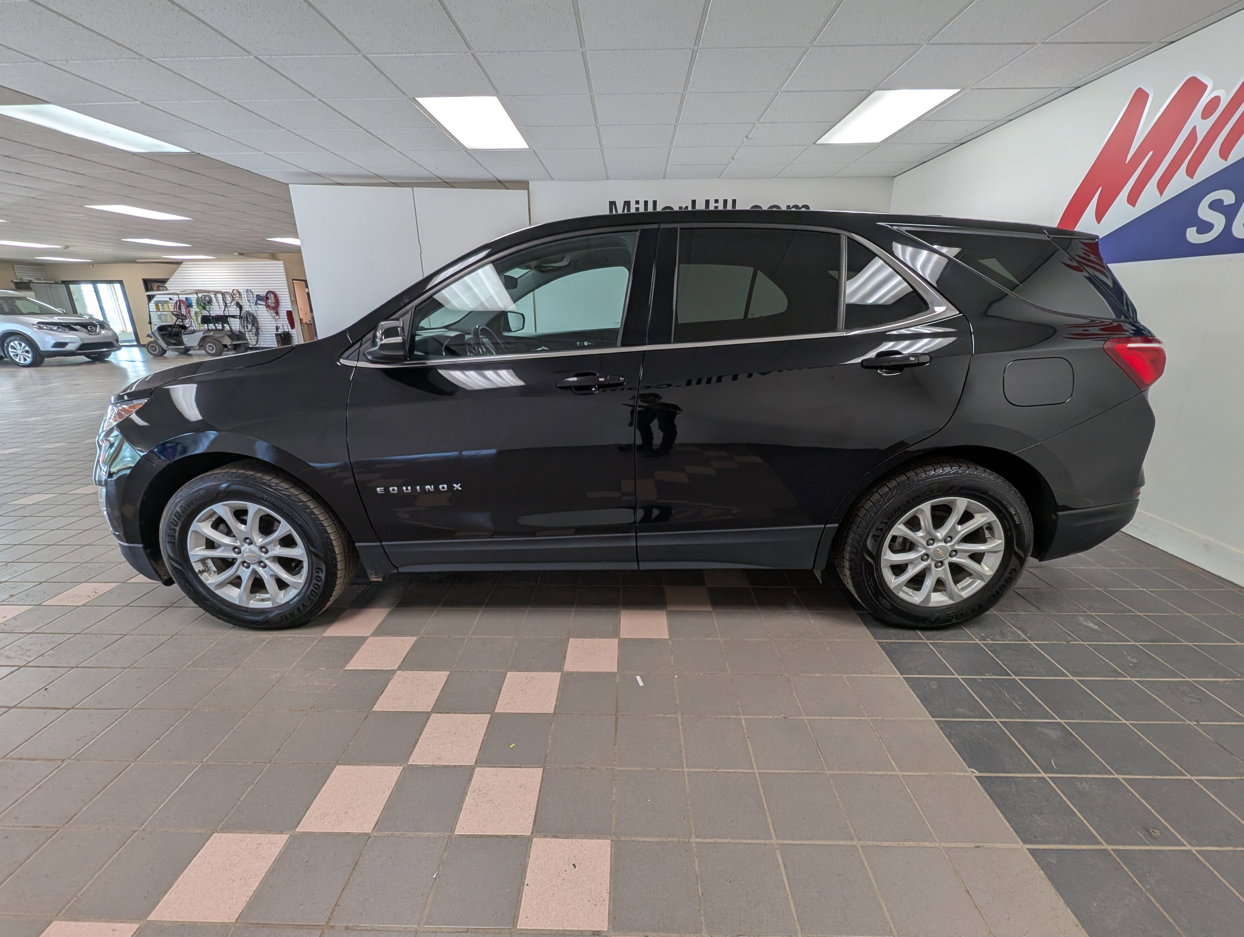 Used 2018 Chevrolet Equinox LT with VIN 2GNAXJEV5J6305200 for sale in Hermantown, Minnesota