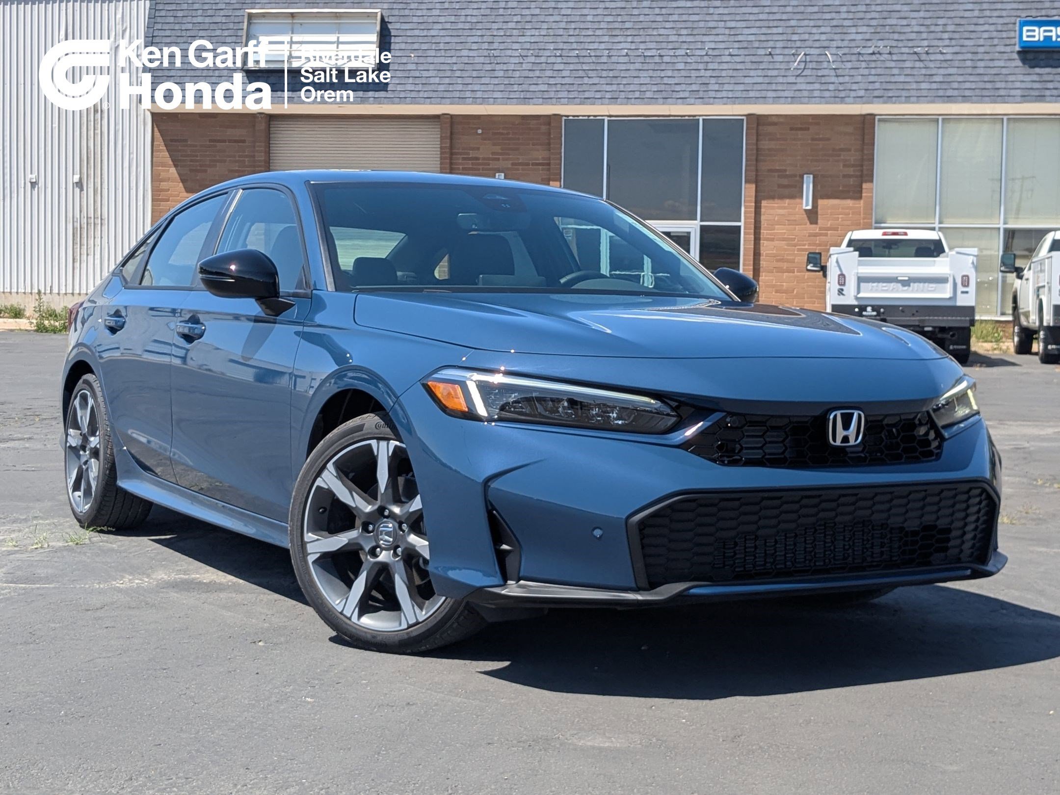 2025 Honda Civic Hybrid Sport Touring photo 4