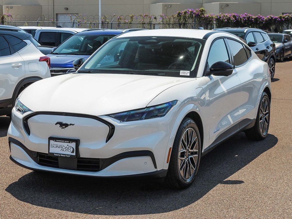 2025 Ford Mustang Mach-E Premium photo 3