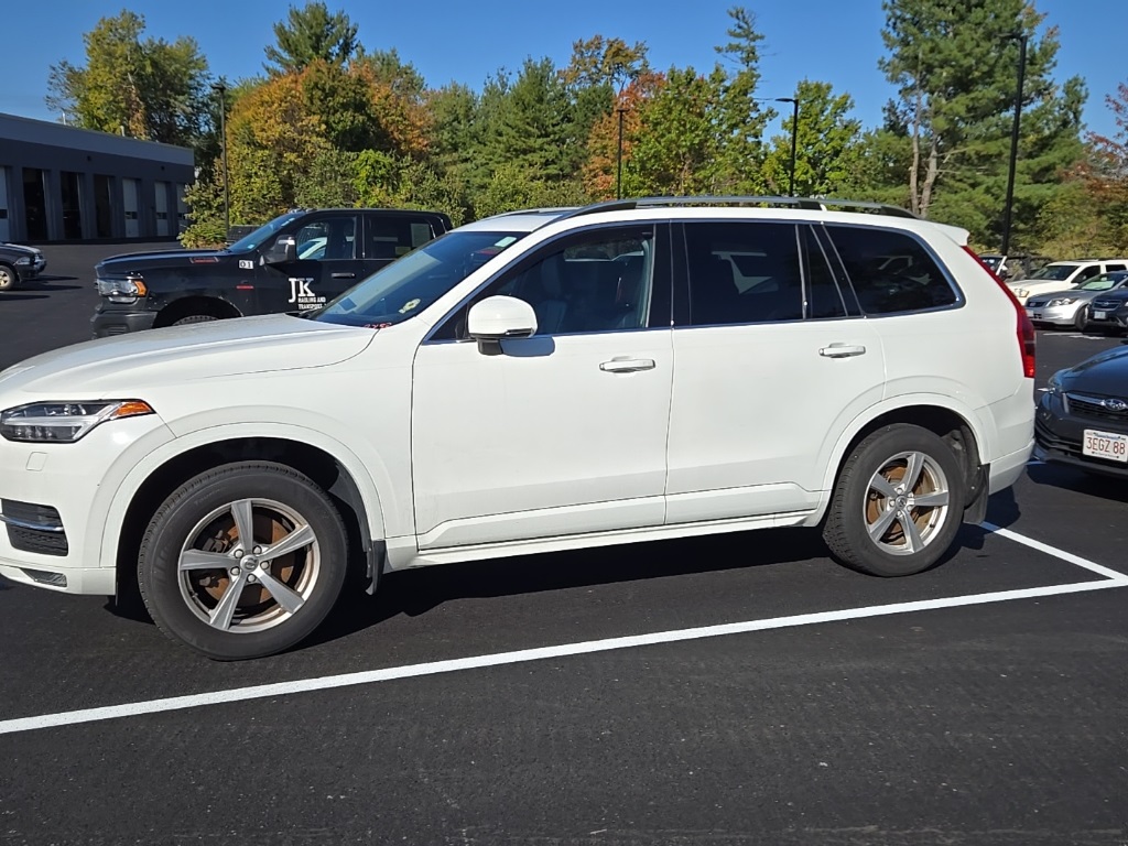 2016 Volvo XC90 T5 Momentum photo 7