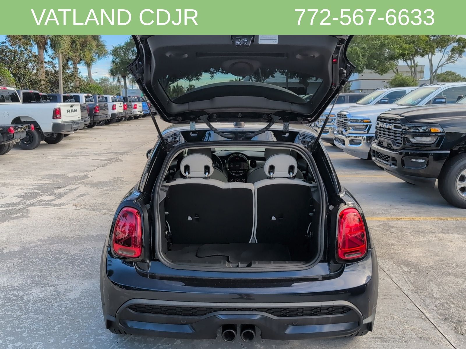 2022 Mini Cooper S Iconic photo 30
