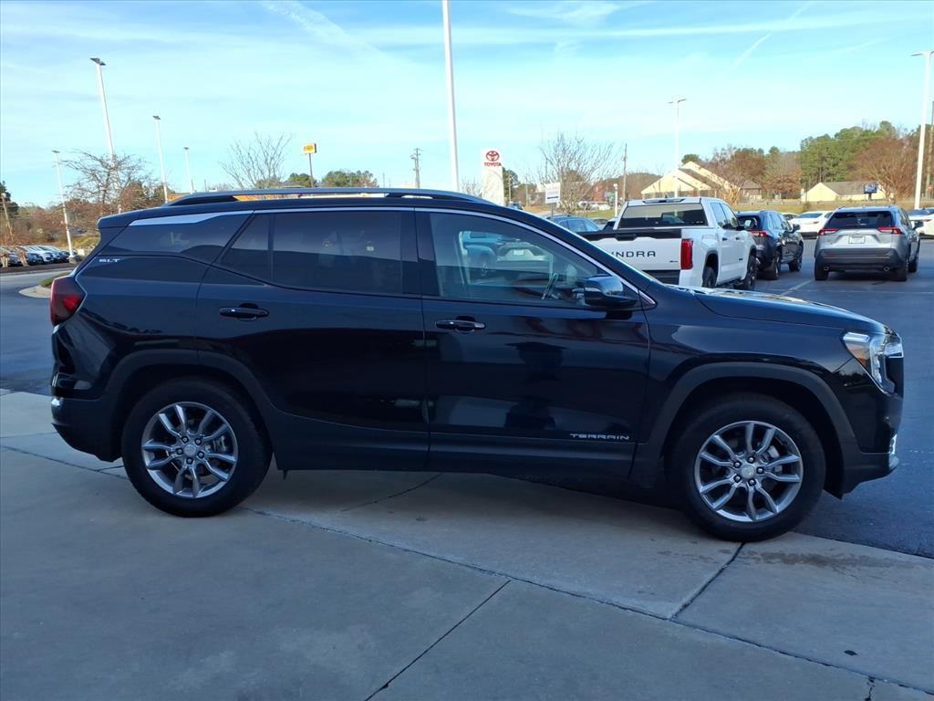 2024 Gmc Terrain SLT photo 3