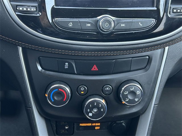 2022 Chevrolet Trax LS photo 11