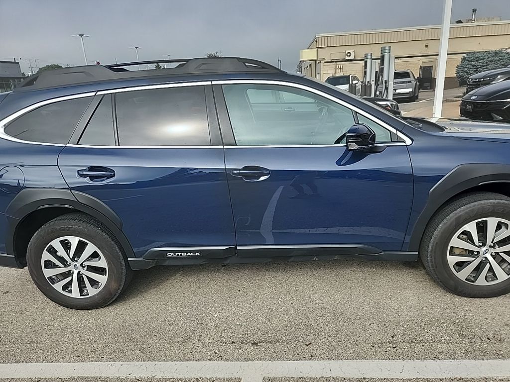 2025 Subaru Outback Premium photo 3