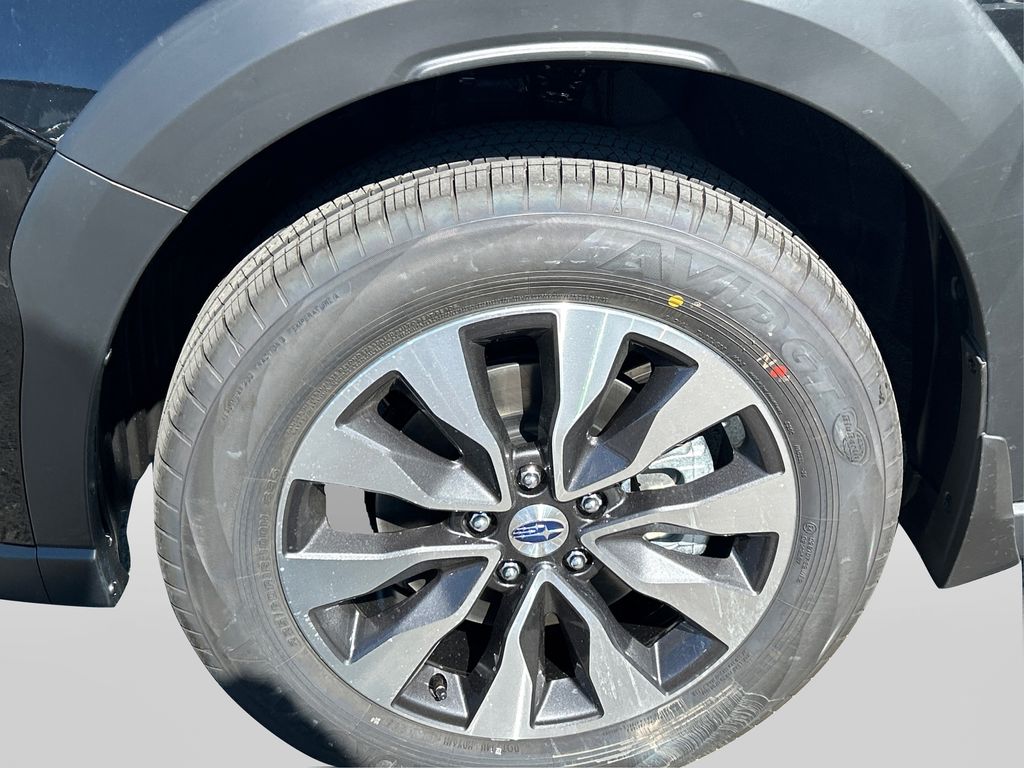 2025 Subaru Outback Limited photo 12
