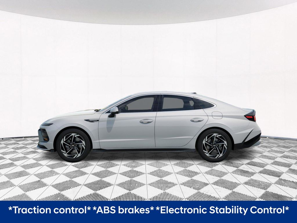 2026 Hyundai Sonata SEL Sport photo 2