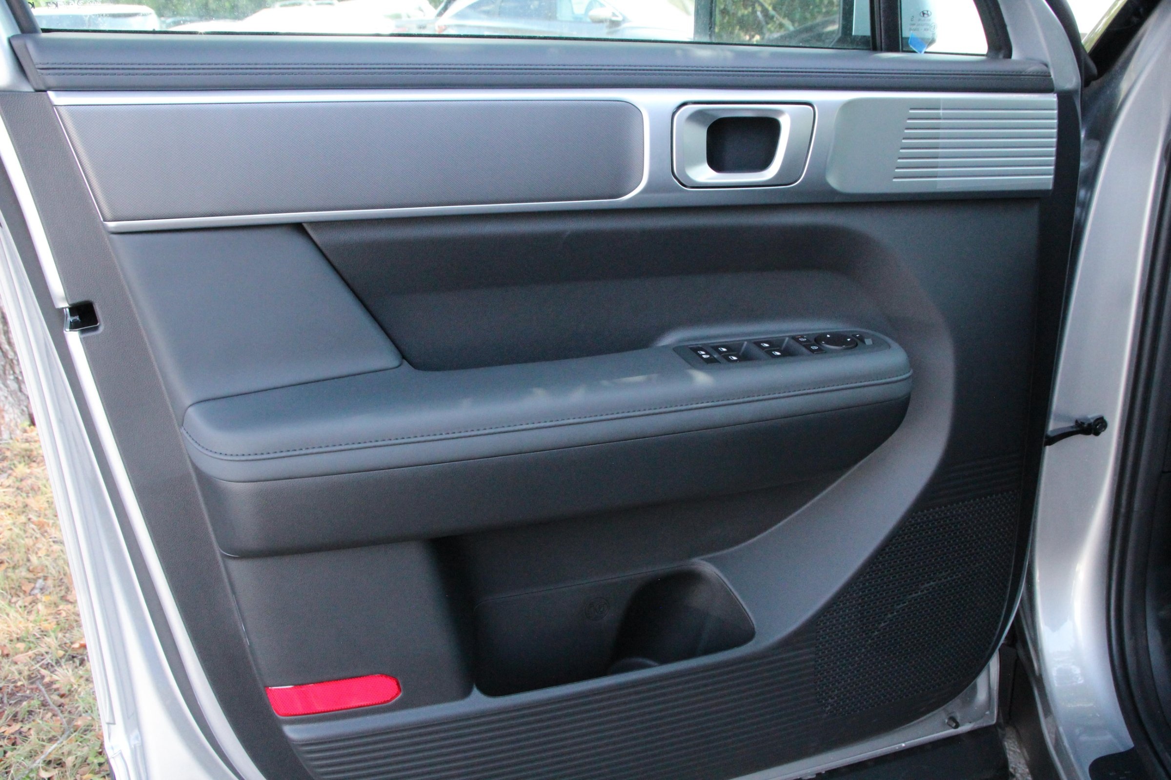 2026 Hyundai Santa Fe SEL photo 8