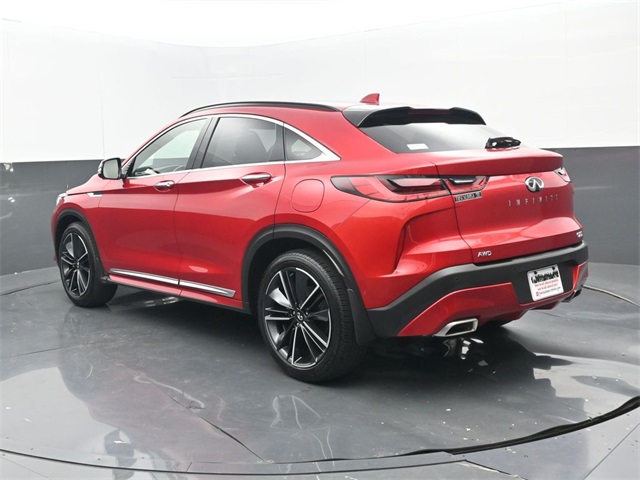 2022 Infiniti QX55 Essential photo 2
