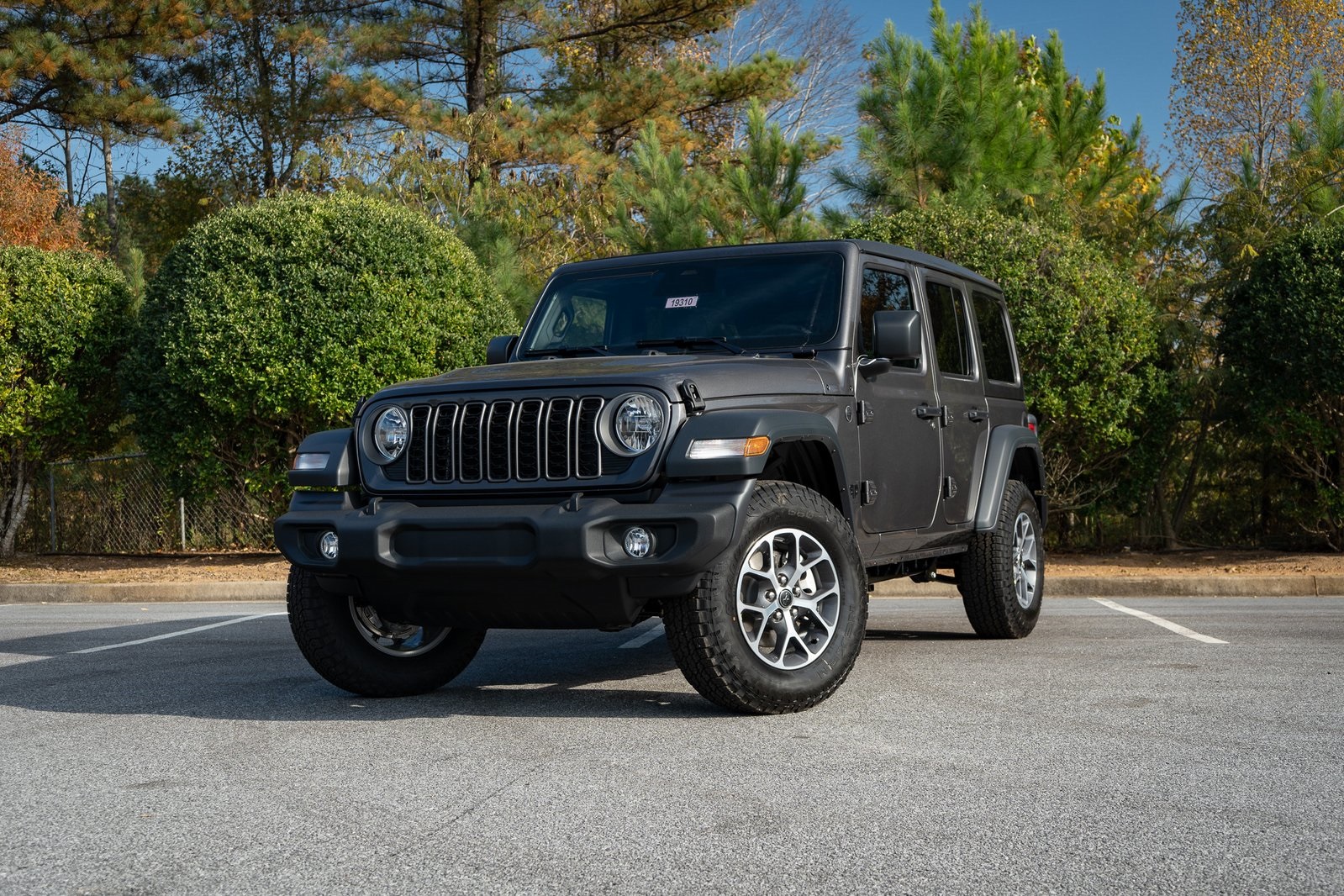 2026 Jeep Wrangler 4-Door Sport S's photo