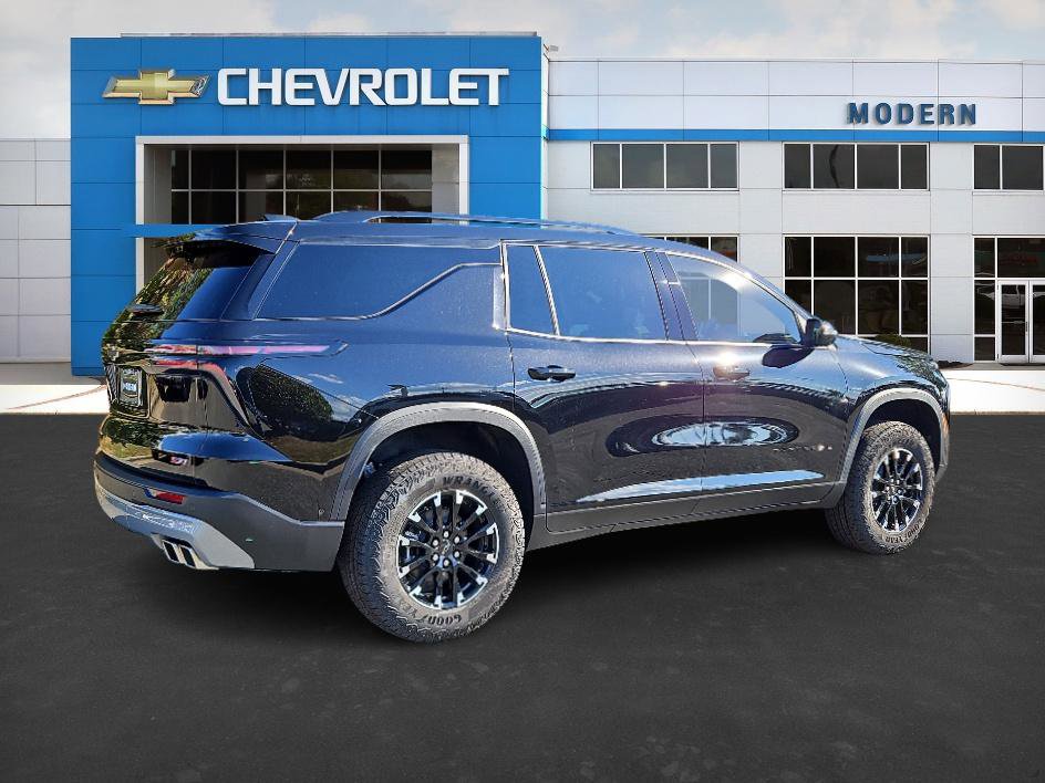 2025 Chevrolet Traverse Z71 photo 4