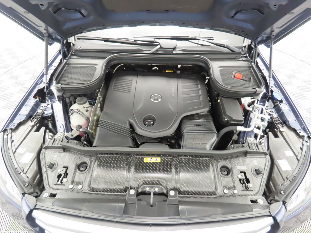 2026 Mercedes Benz GLS 450 4MATIC photo 30