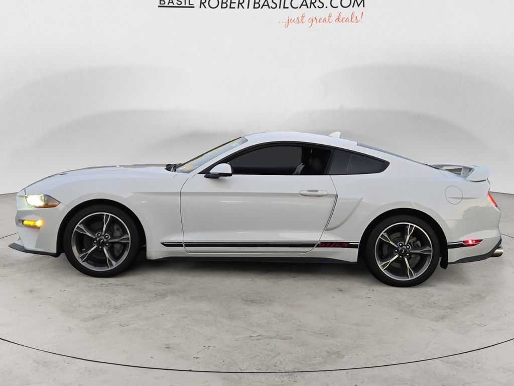 2022 Ford Mustang GT Premium photo 2