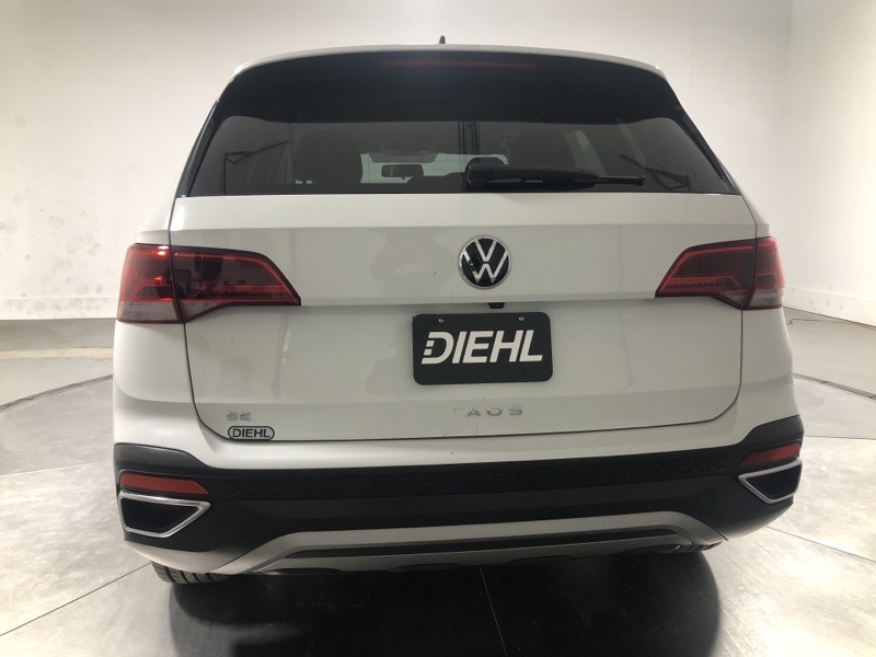 2022 Volkswagen Taos SE photo 4
