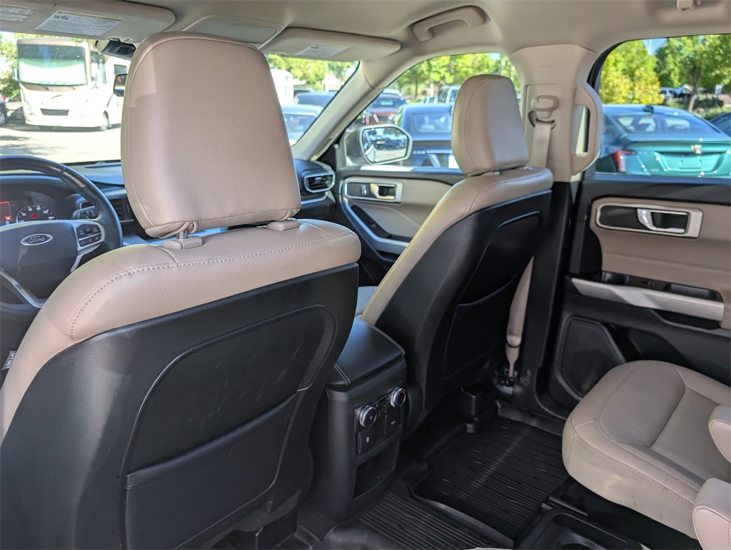 2020 Ford Explorer XLT photo 14