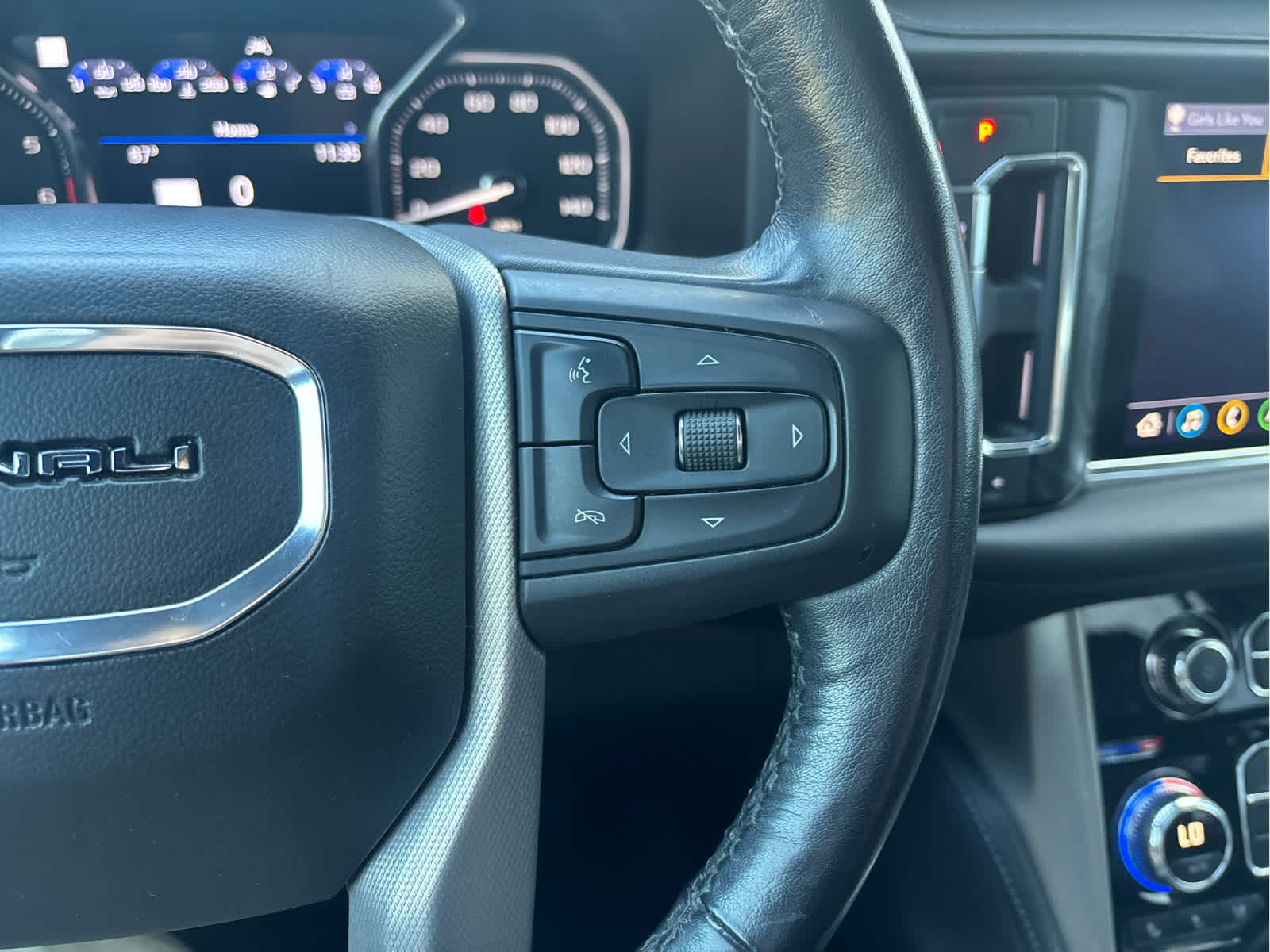 2021 Gmc Yukon Denali photo 19
