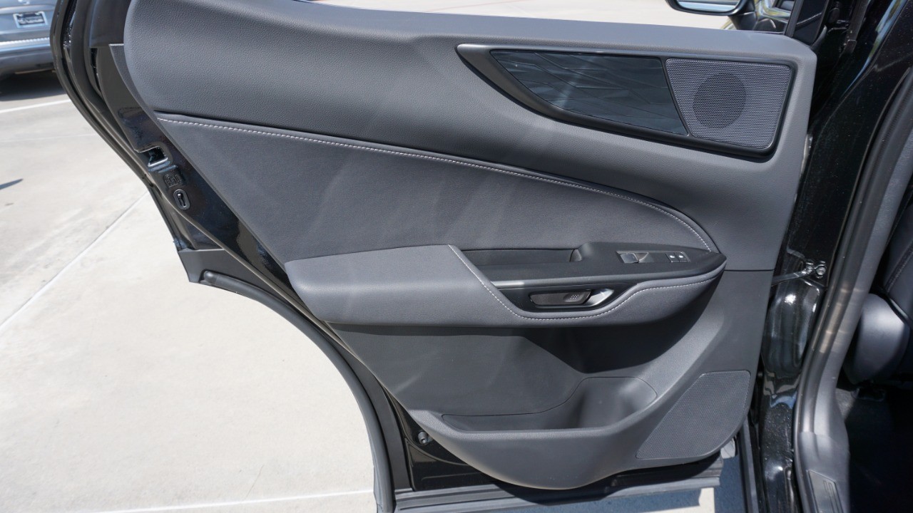 2025 Lexus NX Premium photo 33