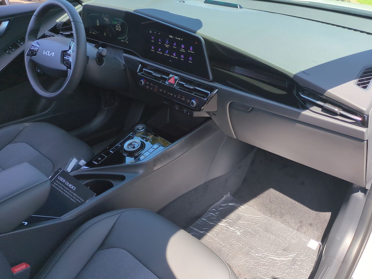 2025 Kia Niro Plug-In Hybrid EX photo 24