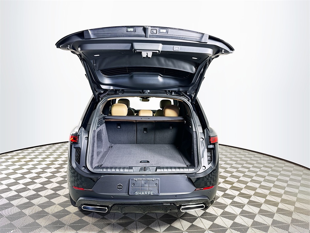 2025 Land Rover Range Rover Sport SE photo 20