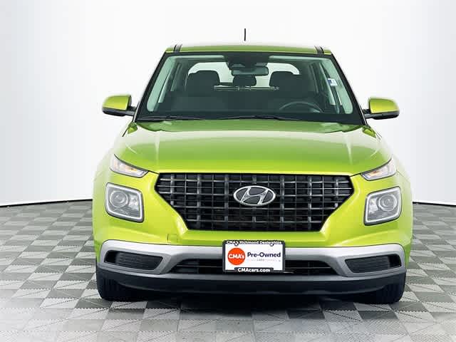 2023 Hyundai Venue SE photo 2