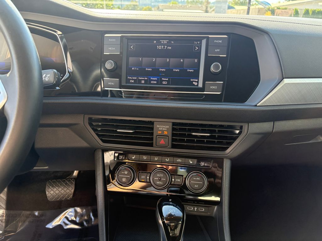2024 Volkswagen Jetta 1.5T SE photo 19