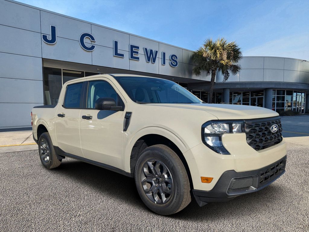 2025 Ford Maverick XLT's photo