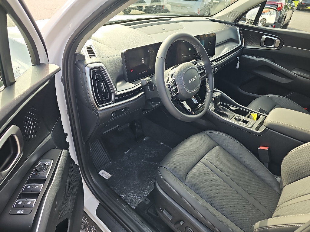 2025 Kia Sorento S photo 9