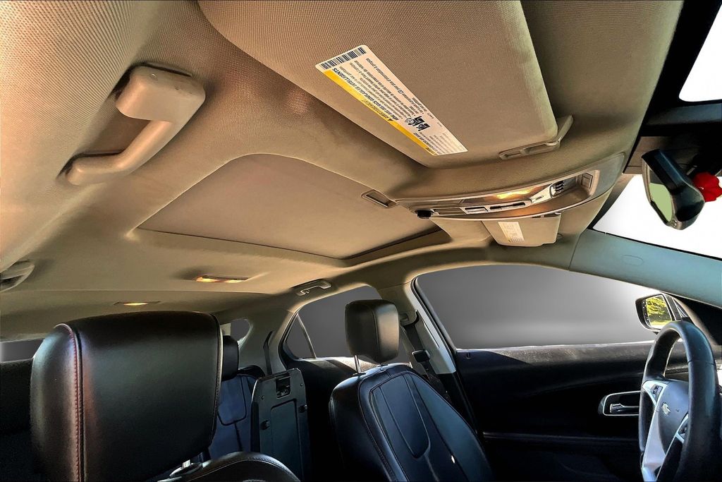 2015 Chevrolet Equinox LT photo 21
