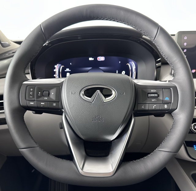 2026 Infiniti QX60 Luxe photo 13