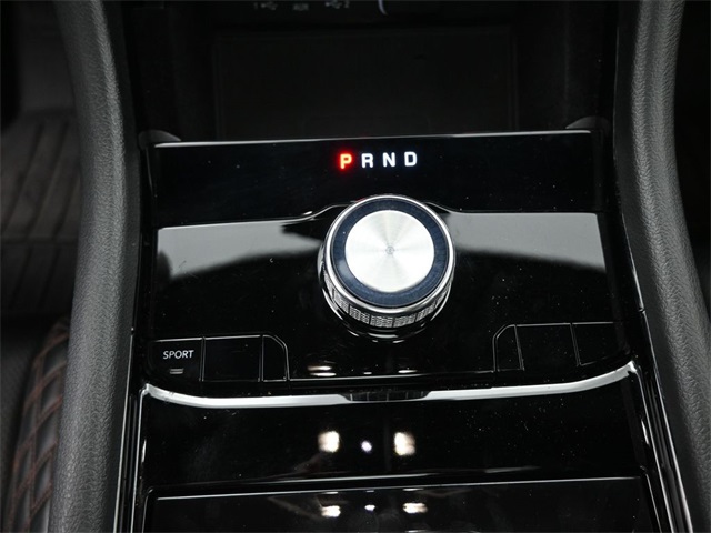 2022 Jeep Grand Cherokee Summit photo 3