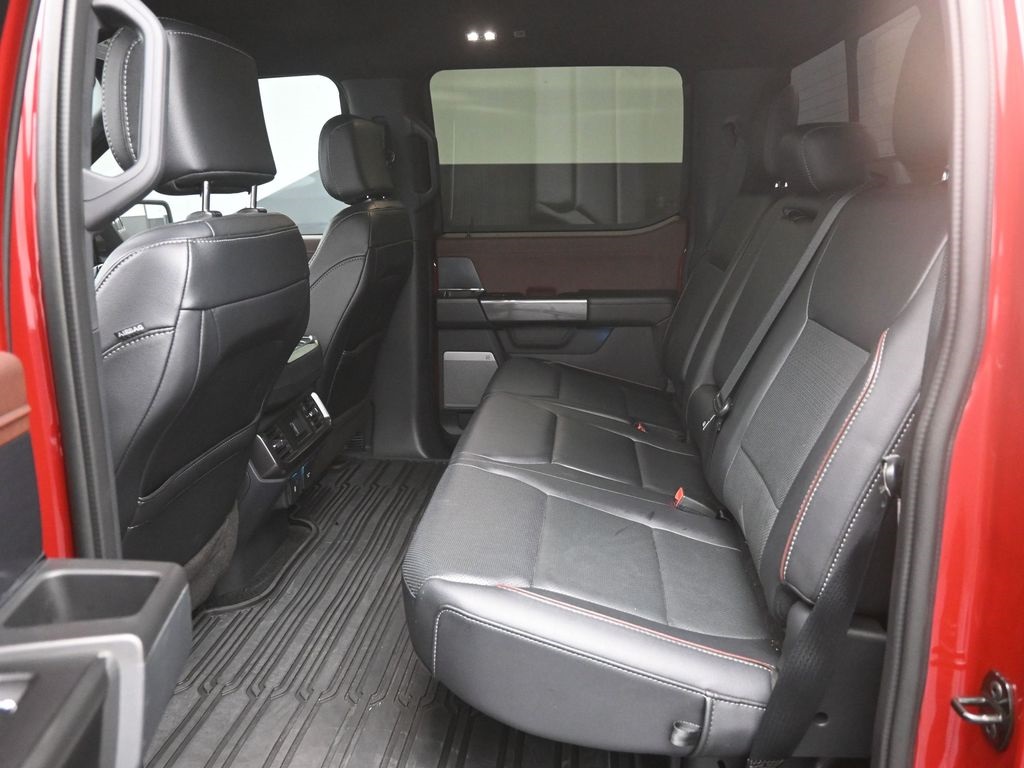 2023 Ford F-150 Lariat photo 26