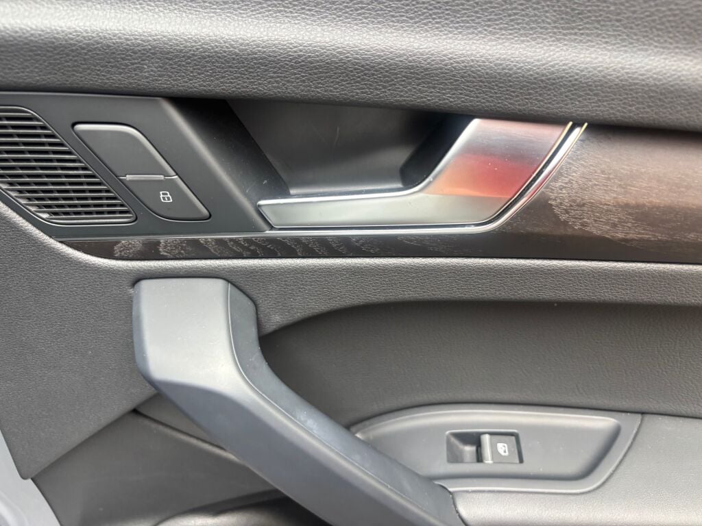 2020 Audi Q5 Premium Plus photo 17