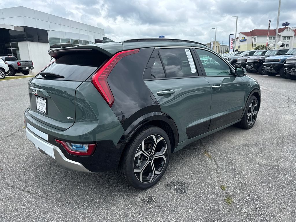 2025 Kia Niro SX Touring photo 3