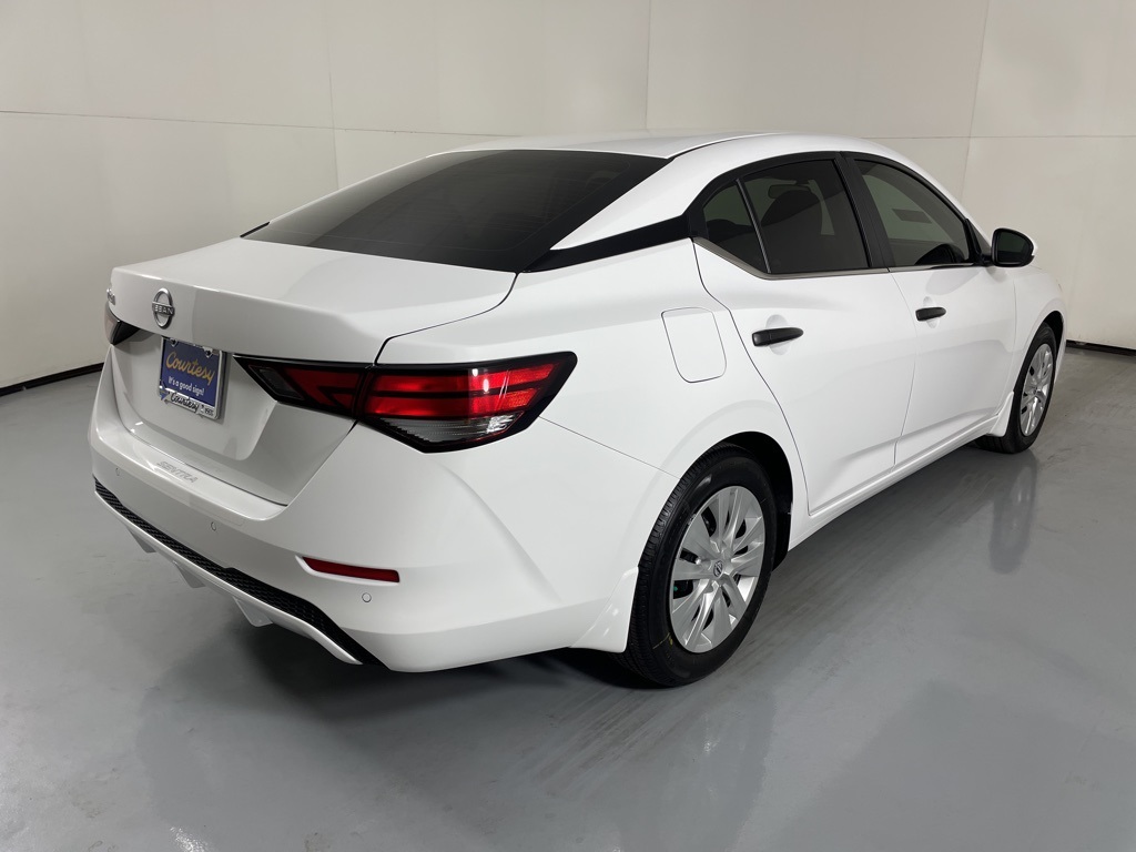 2025 Nissan Sentra S photo 8