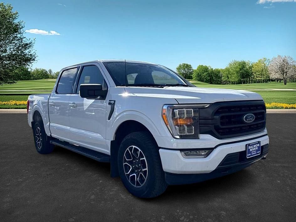 2023 Ford F-150 XLT photo 3