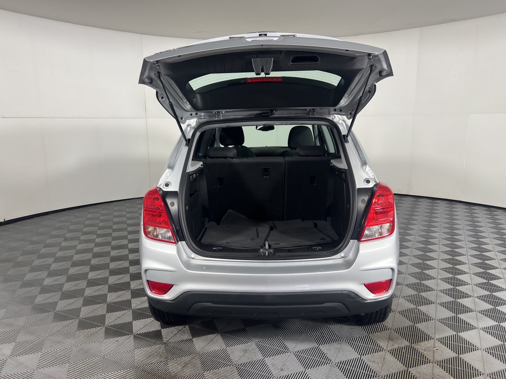 2020 Chevrolet Trax LS photo 9