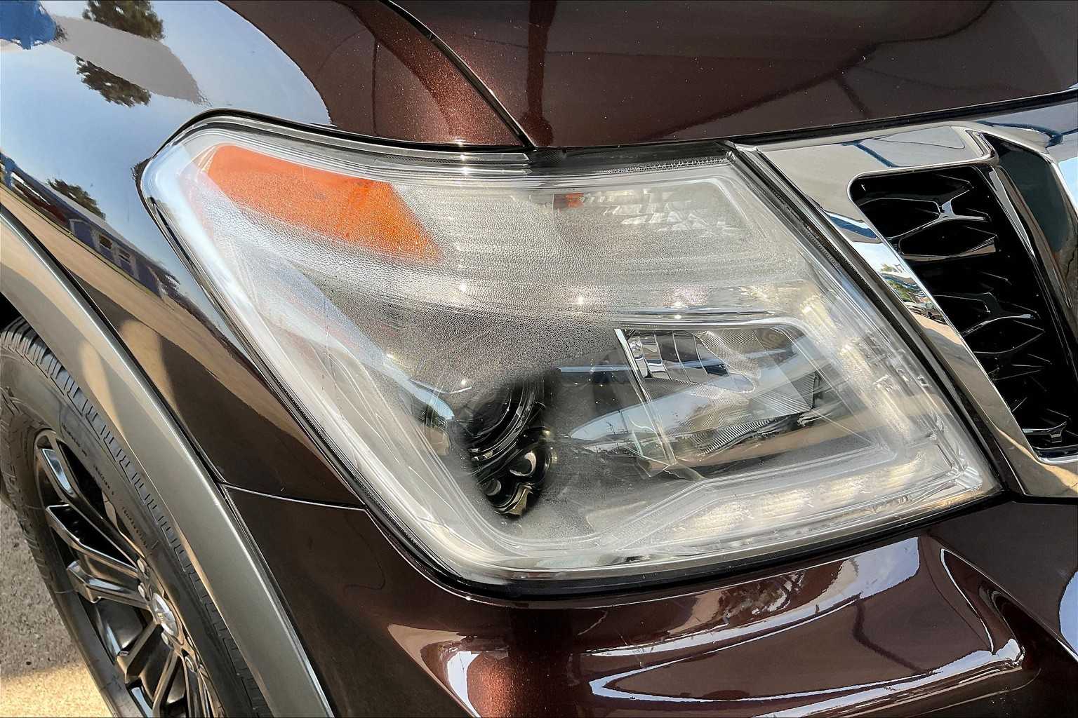 2017 Nissan Armada Platinum photo 26