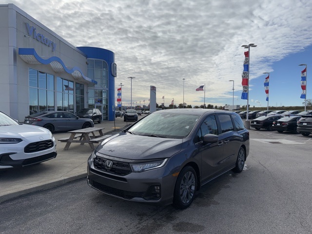 2026 Honda Odyssey Touring's photo