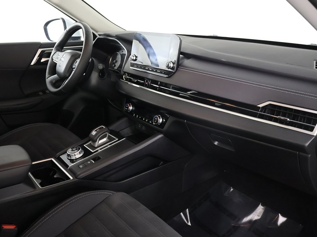 2024 Mitsubishi Outlander SE Ralliart photo 26