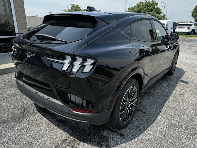 2025 Ford Mustang Mach-E Premium photo 5